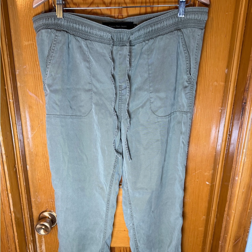 Calvin Klein Jeans Womens 100% Lyocell Soft Drawstring Pants - Olive Night M